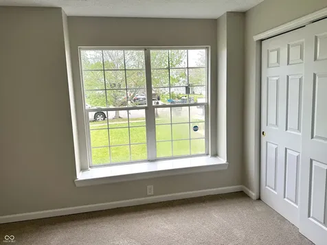 6027 Lakeside Manor Avenue Indianapolis IN 46254