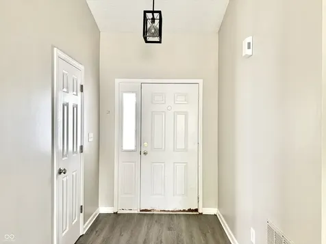 6027 Lakeside Manor Avenue Indianapolis IN 46254
