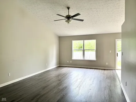 6027 Lakeside Manor Avenue Indianapolis IN 46254