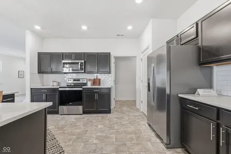 6336 Stallion Way Indianapolis IN 46260