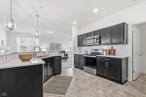 6336 Stallion Way Indianapolis IN 46260