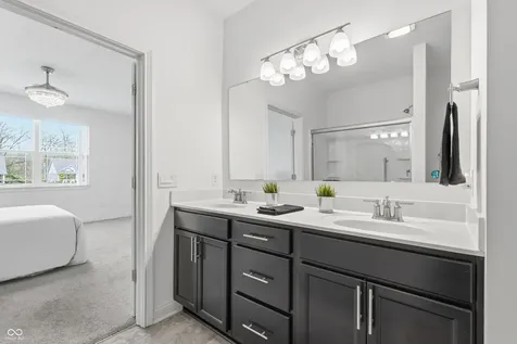 6336 Stallion Way Indianapolis IN 46260