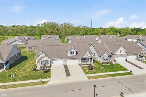 6336 Stallion Way Indianapolis IN 46260