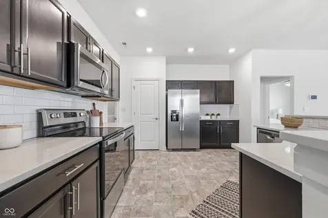 6336 Stallion Way Indianapolis IN 46260