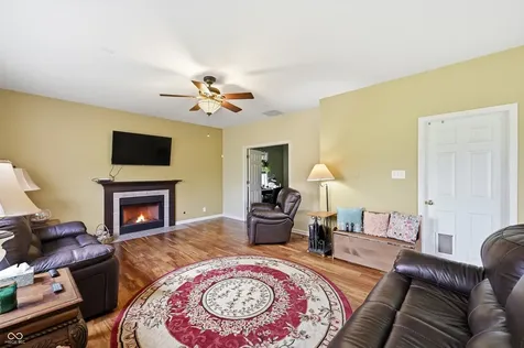 18715 Crestline Court Noblesville IN 46060