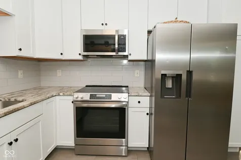 426 Avon Avenue Plainfield IN 46168