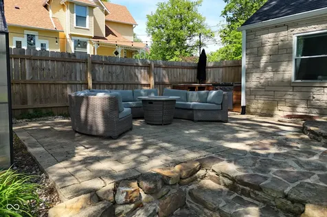 426 Avon Avenue Plainfield IN 46168