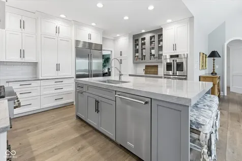 8 Shannon Road Zionsville IN 46077