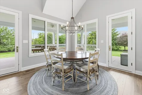 8 Shannon Road Zionsville IN 46077