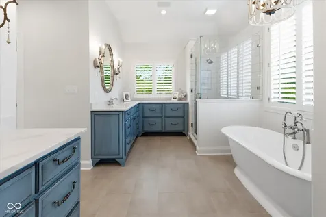 8 Shannon Road Zionsville IN 46077