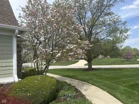 8 Shannon Road Zionsville IN 46077