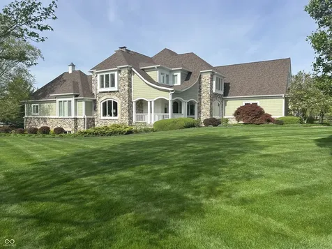 8 Shannon Road Zionsville IN 46077