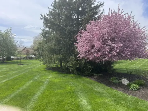 8 Shannon Road Zionsville IN 46077