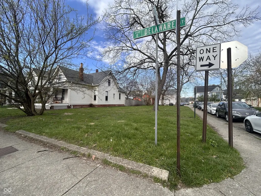 1656 N Delaware Street Indianapolis IN 46202