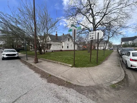 1656 N Delaware Street Indianapolis IN 46202