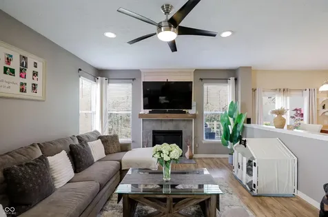10328 Ridge Line Court Indianapolis IN 46236