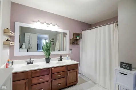 10328 Ridge Line Court Indianapolis IN 46236