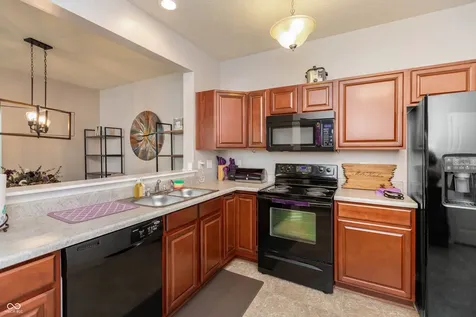 8346 Berrybush Lane Indianapolis IN 46234