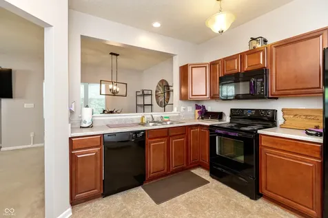 8346 Berrybush Lane Indianapolis IN 46234