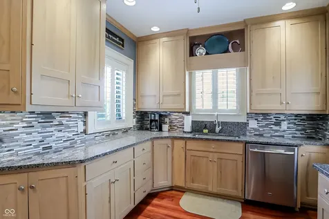 403 E Wabash Avenue Crawfordsville IN 47933
