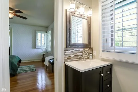 403 E Wabash Avenue Crawfordsville IN 47933