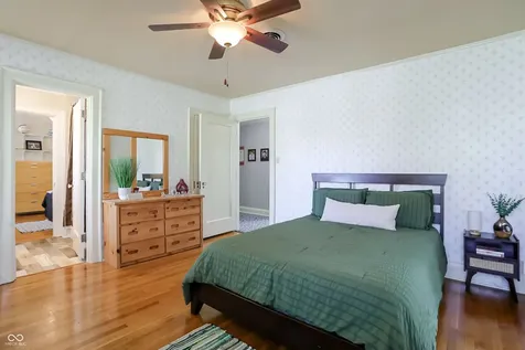 403 E Wabash Avenue Crawfordsville IN 47933