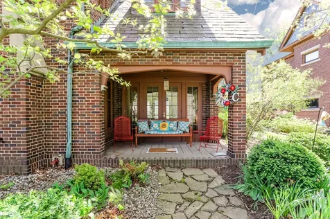 403 E Wabash Avenue Crawfordsville IN 47933