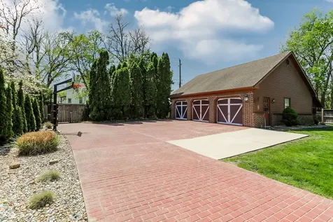 403 E Wabash Avenue Crawfordsville IN 47933