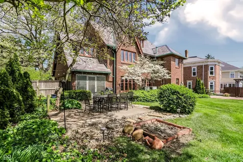 403 E Wabash Avenue Crawfordsville IN 47933