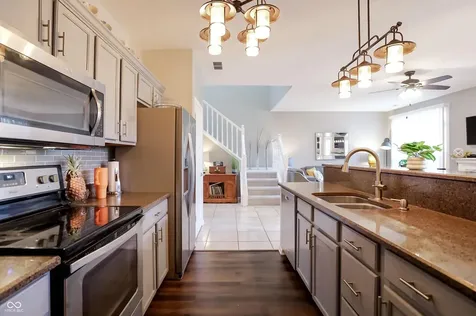 11260 Fonthill Drive Indianapolis IN 46236