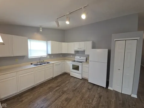 6634 Captiva Pass Plainfield IN 46168