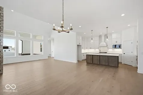 6065 Johnson Road Zionsville IN 46077
