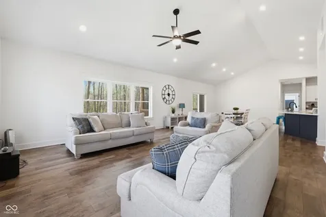 953 S Lantern Lane Ellettsville IN 47429