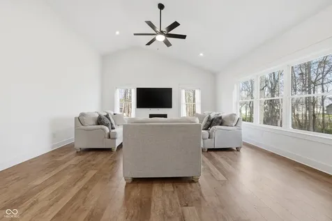 953 S Lantern Lane Ellettsville IN 47429