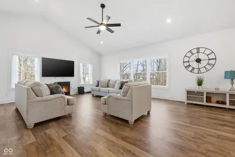 953 S Lantern Lane Ellettsville IN 47429