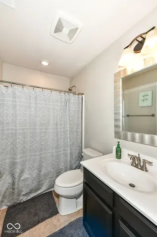 15142 Betton Place Fishers IN 46037