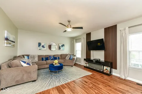 15142 Betton Place Fishers IN 46037