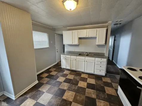2020 Adams Street Indianapolis IN 46218