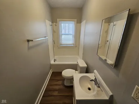 2020 Adams Street Indianapolis IN 46218