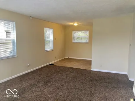 3516 N Hawthorne Lane Indianapolis IN 46218