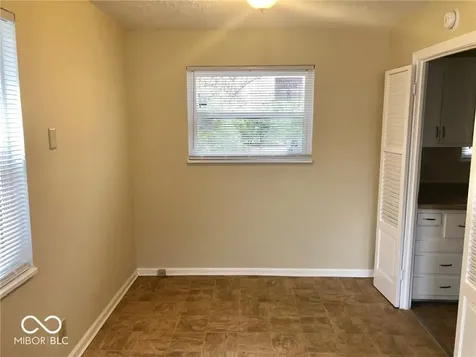 3516 N Hawthorne Lane Indianapolis IN 46218