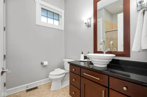 5202 Logan Lane Indianapolis IN 46250