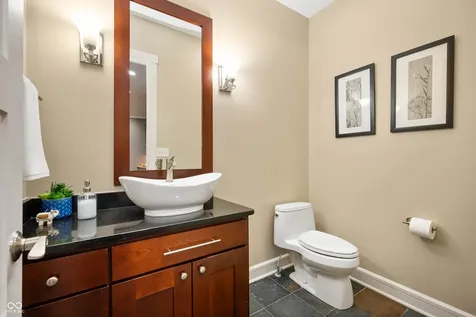 5202 Logan Lane Indianapolis IN 46250