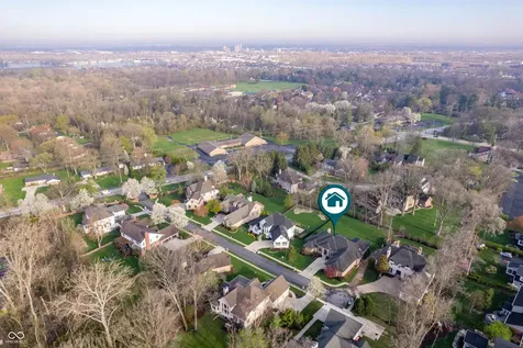 5202 Logan Lane Indianapolis IN 46250