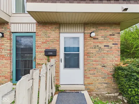 1306 Tishman Lane Indianapolis IN 46260