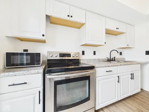 1306 Tishman Lane Indianapolis IN 46260