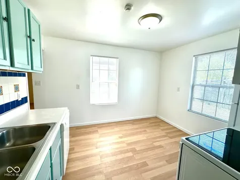 5725 Greenfield Avenue Indianapolis IN 46219
