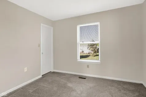 7754 Evian Drive Indianapolis IN 46236
