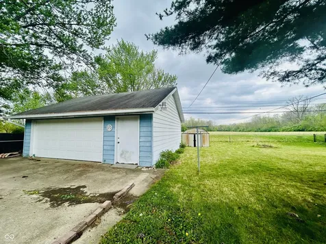 4231 Standish Drive Indianapolis IN 46221