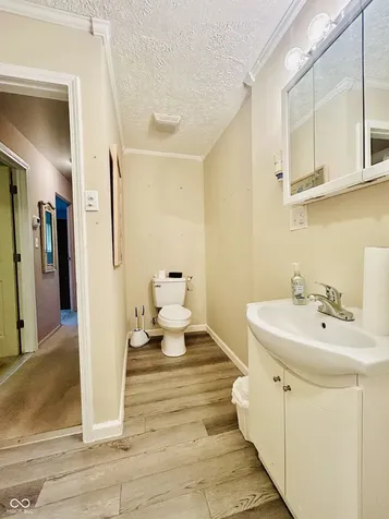 4231 Standish Drive Indianapolis IN 46221
